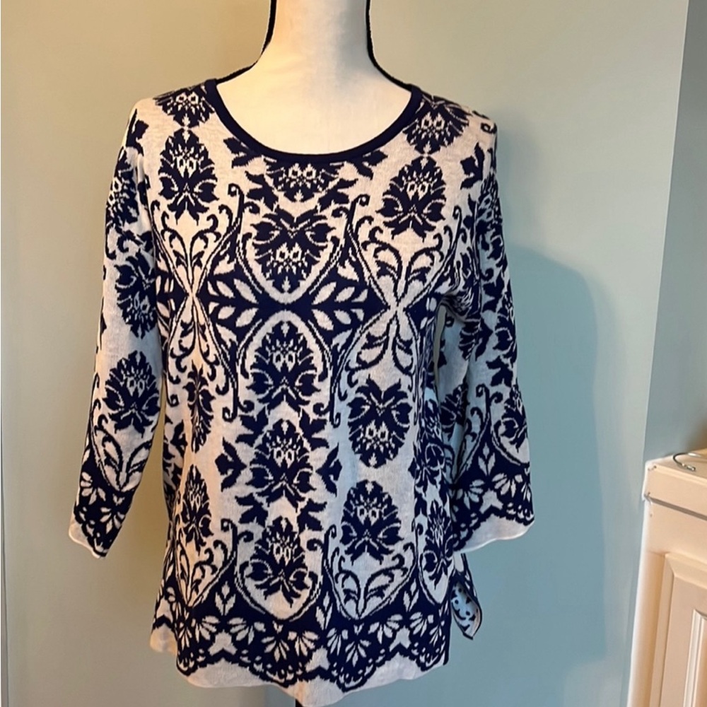Lauren Michelle Sweater